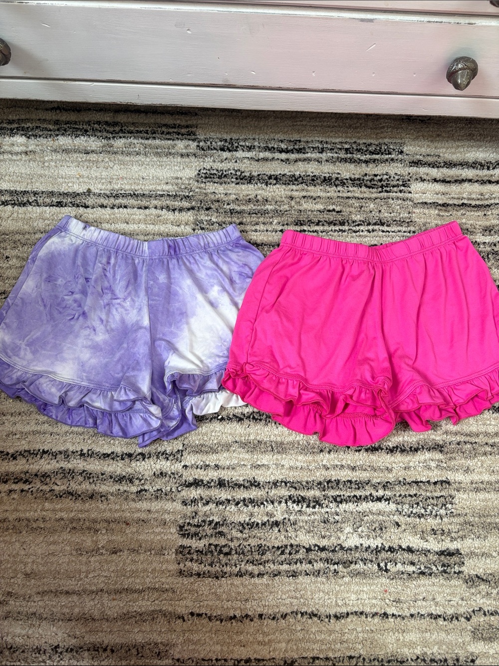 Girls size 8  pixilane  Ruffle Hem Shorts - Purple Tie-Dye & Bright Pink